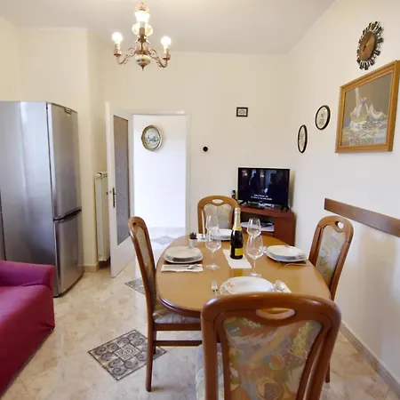 By The Sea - 22455 Apartment